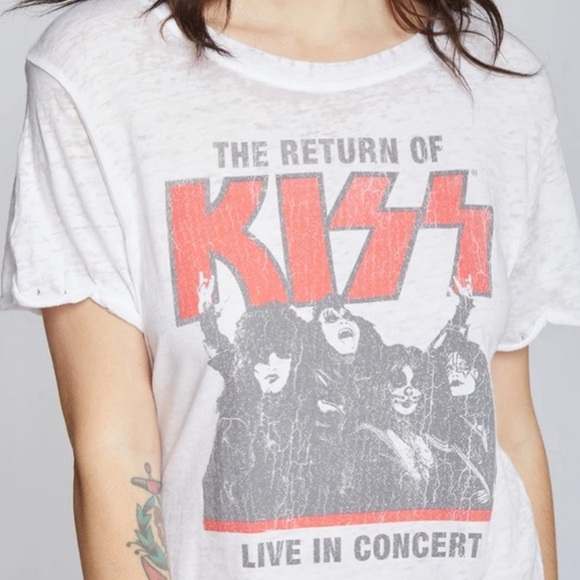 recycled karma distressed KISS concert band tee - Picture 2 of 9
